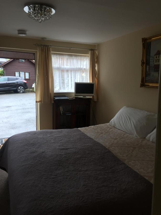 Borderers Inn Brecon Bagian luar foto